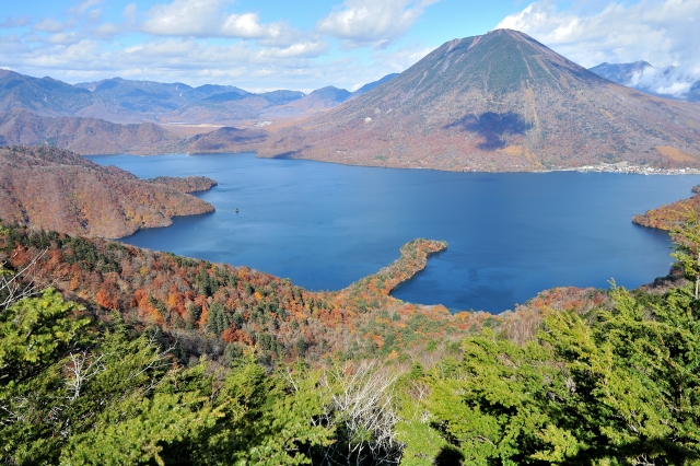 中禅寺湖と男体山 栃木県日光市の人気観光スポット